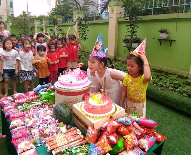 Chúc Mừng sinh nhật bé Thanh Mai A4 và bé Tú Trà A1 cùng các bé khối mẫu giáo lớn có sinh nhật trong tháng 4. 